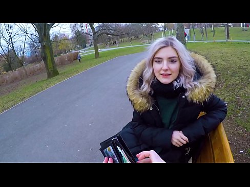 ❤️ Акча үчүн чоочун адамдын ысык спермасын жутат - минет паркта Эва Элфи Сапаттуу порно боюнча бизде